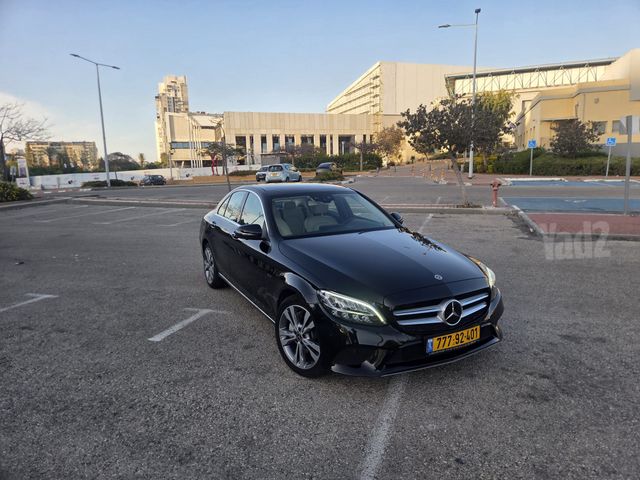 מודעת רכב מרצדס-בנץ C-class