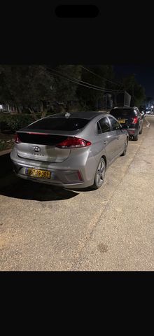 יונדאי איוניק