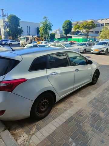 יונדאי i30