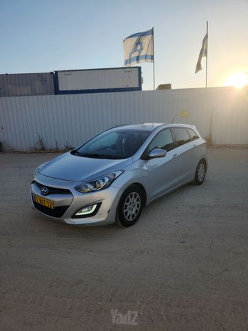 יונדאי i30