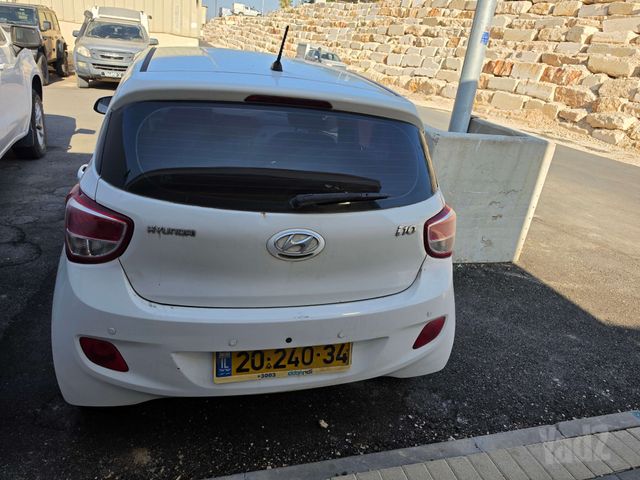 יונדאי i10