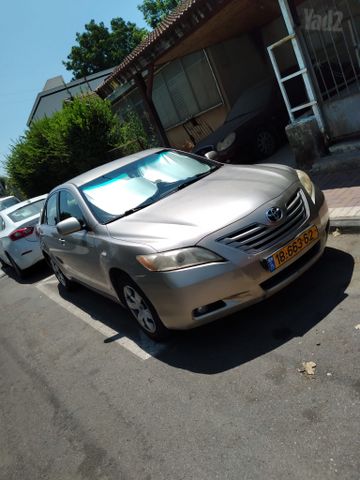 מודעת רכב טויוטה קאמרי