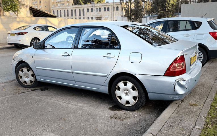טויוטה קורולה