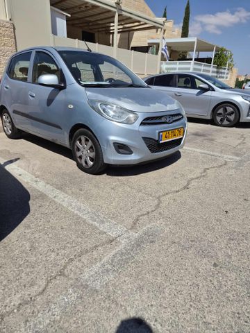 יונדאי i10