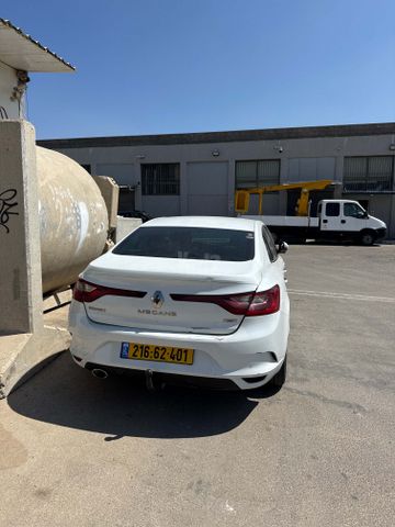 רנו מגאן