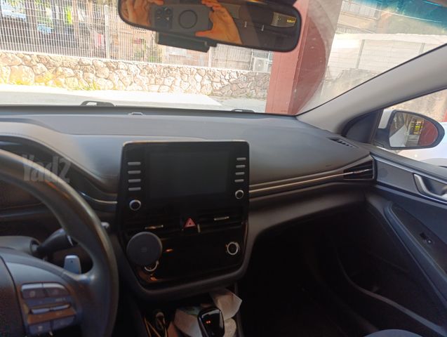 יונדאי איוניק