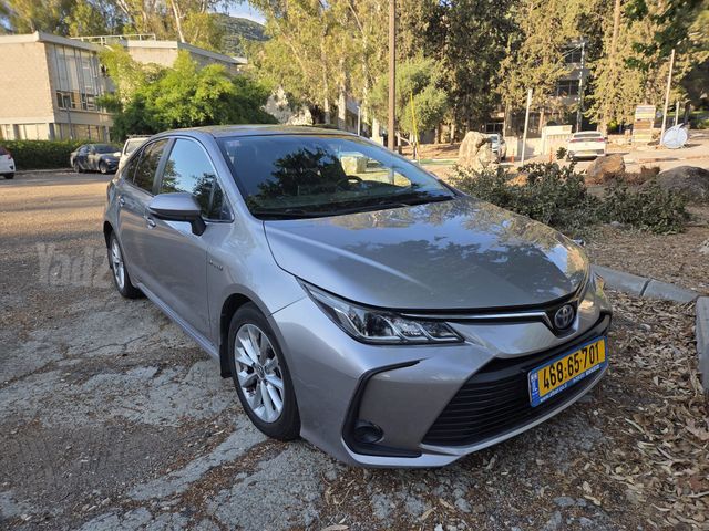 טויוטה קורולה