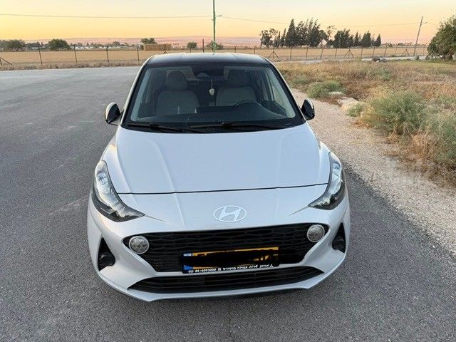 יונדאי i10