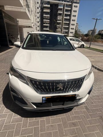 פיג'ו 3008