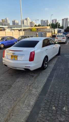 קאדילק CTS