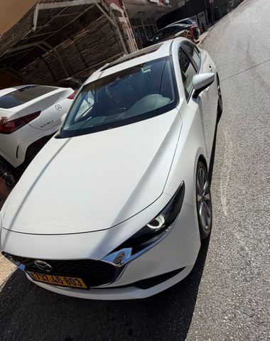 מאזדה 3