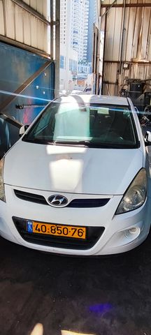 יונדאי i20