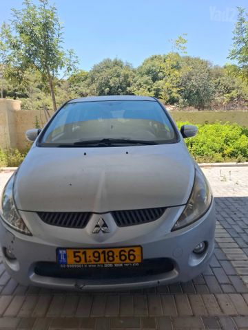 מיצובישי גרנדיס