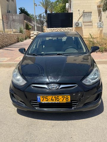 יונדאי אקסנט i25