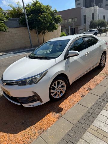 טויוטה קורולה