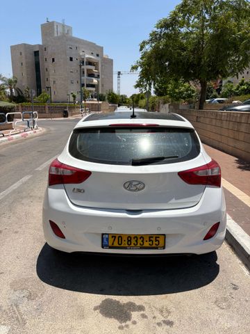 יונדאי i30
