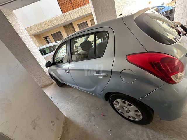 יונדאי i20