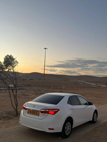 טויוטה קורולה