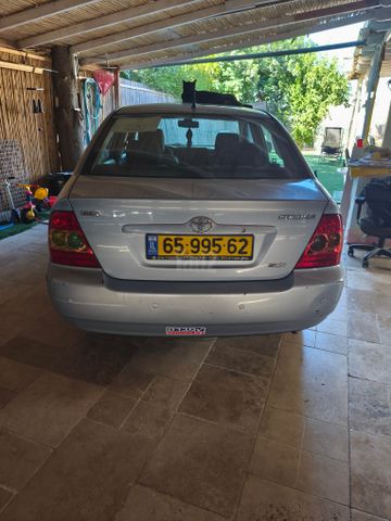 טויוטה קורולה