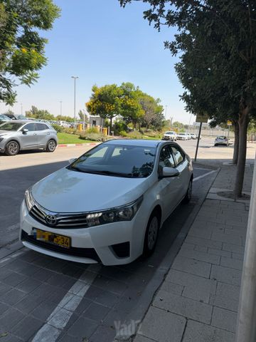 טויוטה קורולה