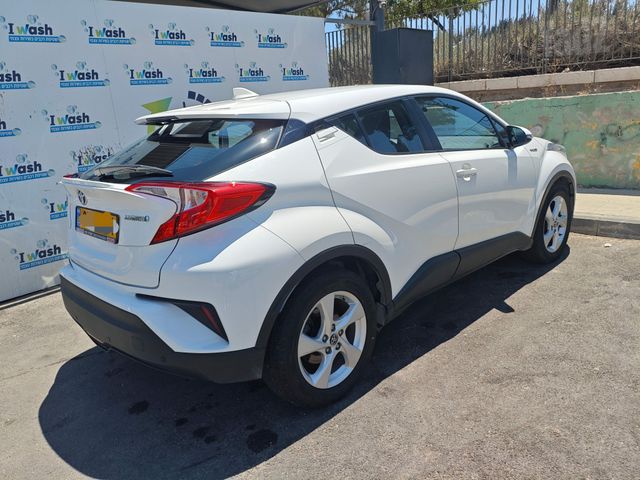 טויוטה C-HR