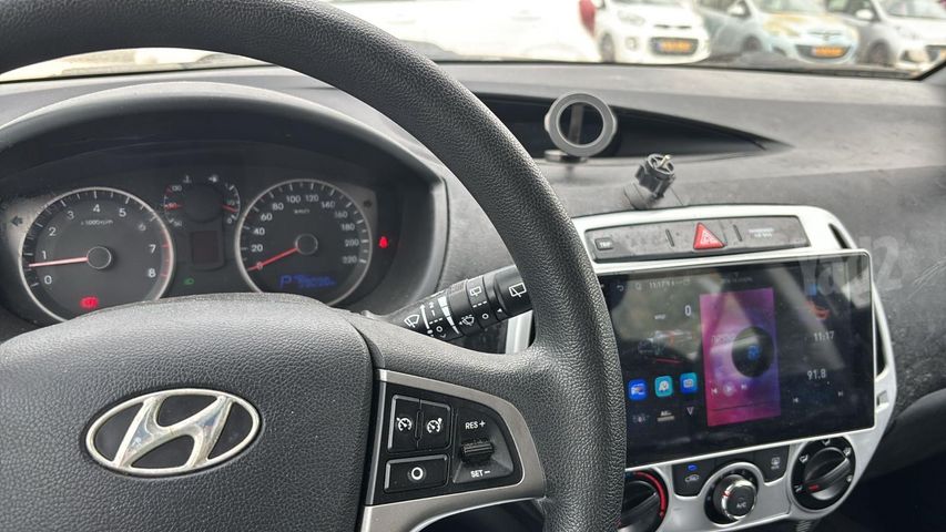יונדאי i20