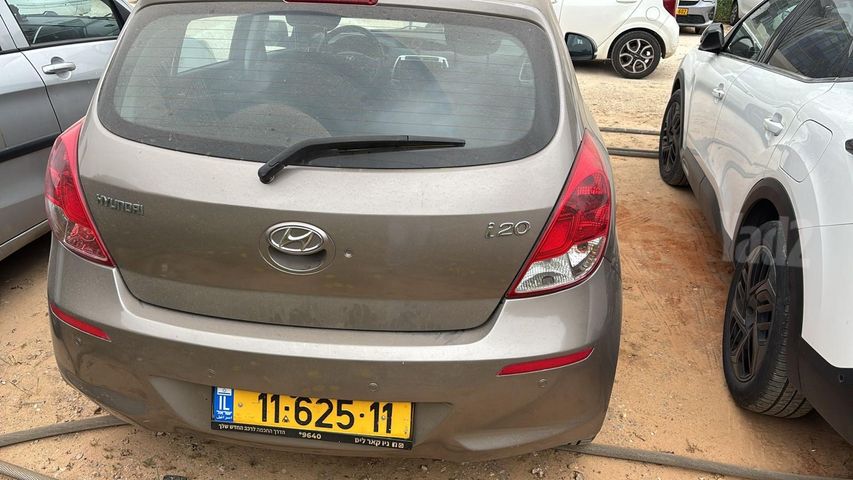 יונדאי i20