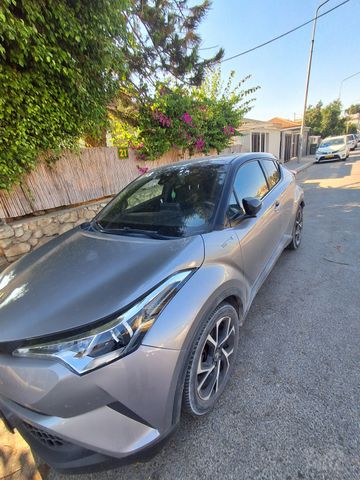 טויוטה C-HR