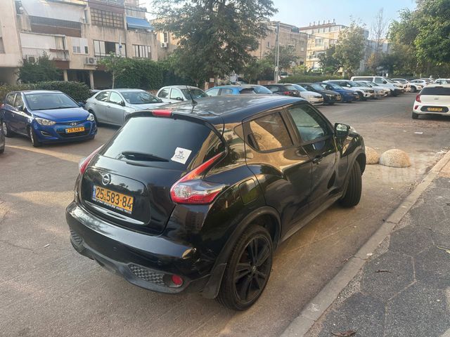 ניסאן ג'וק