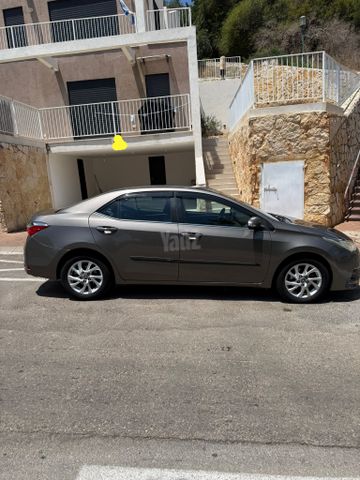 טויוטה קורולה