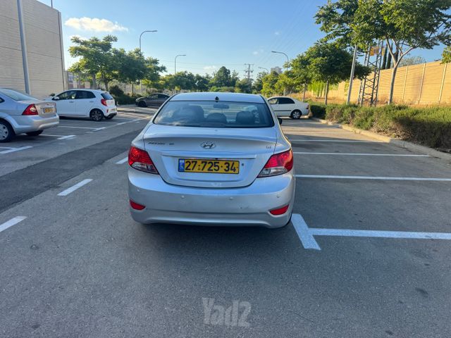 יונדאי אקסנט i25