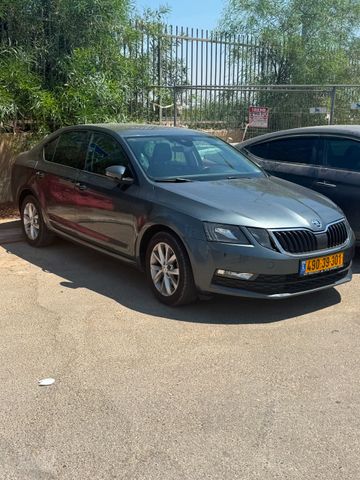 סקודה אוקטביה
