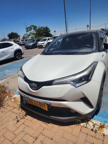 טויוטה C-HR