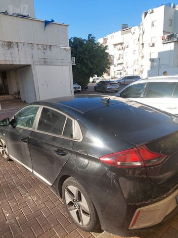 יונדאי איוניק