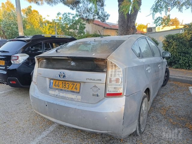 מודעת רכב טויוטה פריוס
