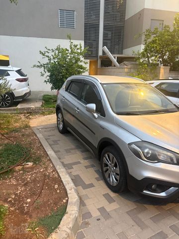 סוזוקי קרוסאובר