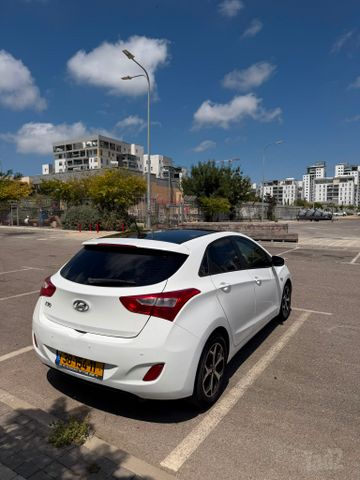 יונדאי i30