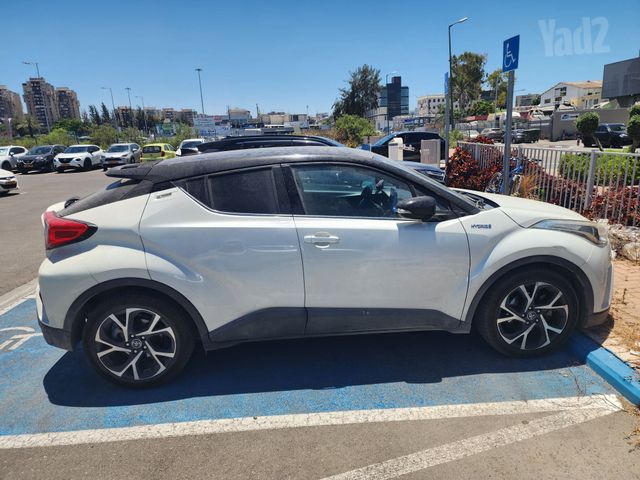 טויוטה C-HR