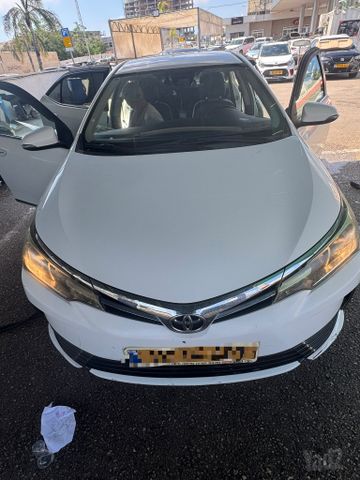 טויוטה קורולה