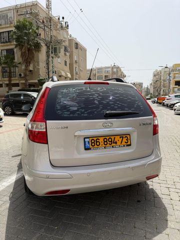 יונדאי i30