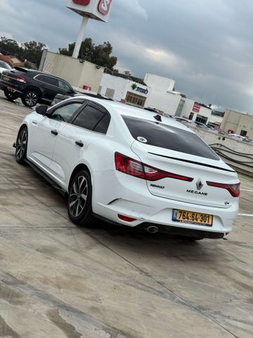 רנו מגאן