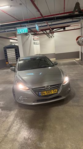 מאזדה 3