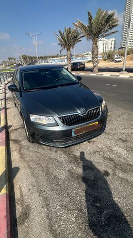 סקודה אוקטביה