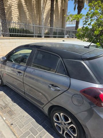 יונדאי i20