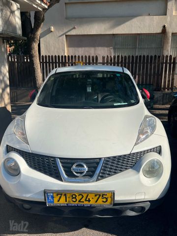 ניסאן ג'וק