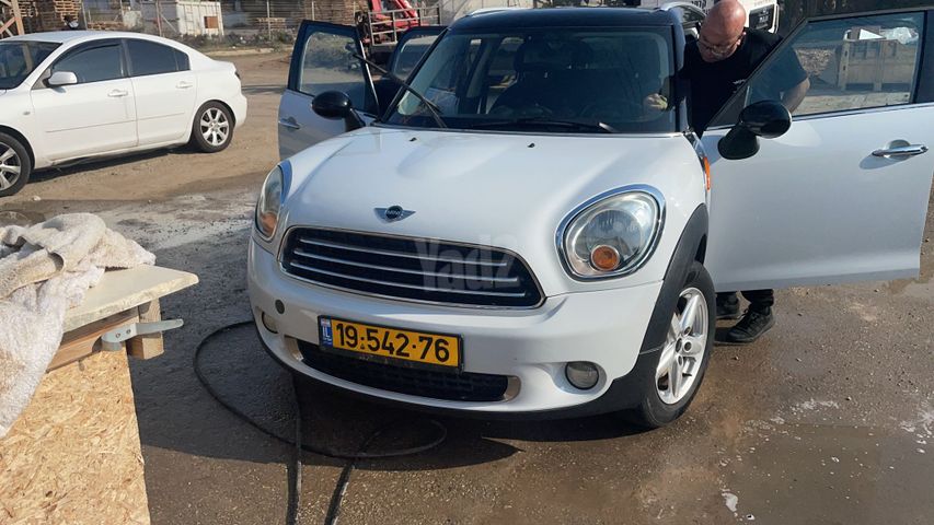 מודעת רכב מיני קאנטרימן