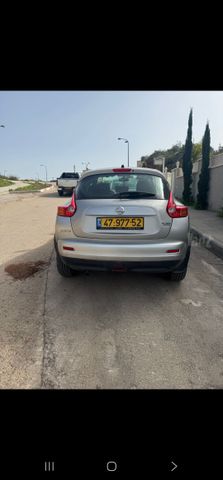 ניסאן ג'וק