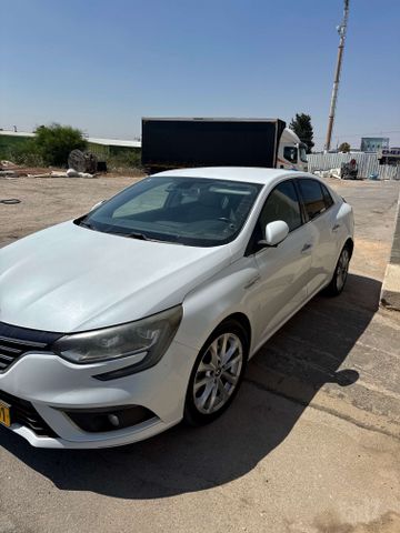 רנו מגאן