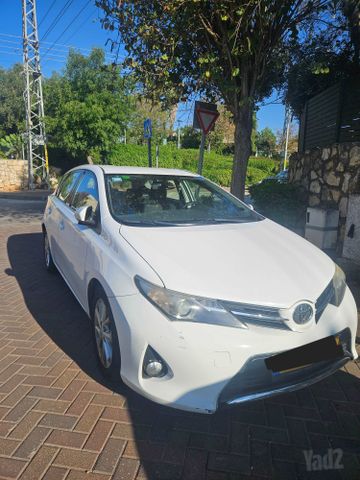 טויוטה אוריס