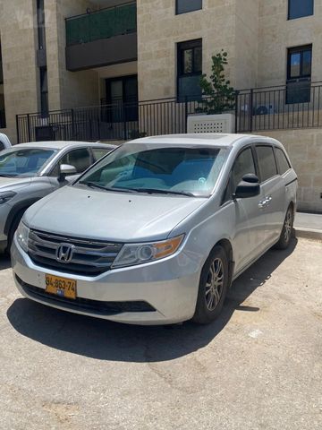 מודעת רכב הונדה אודיסיי